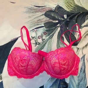 PINK pink lace bra. Push-Up Demi, convertible straps. Size 36B. Like new.